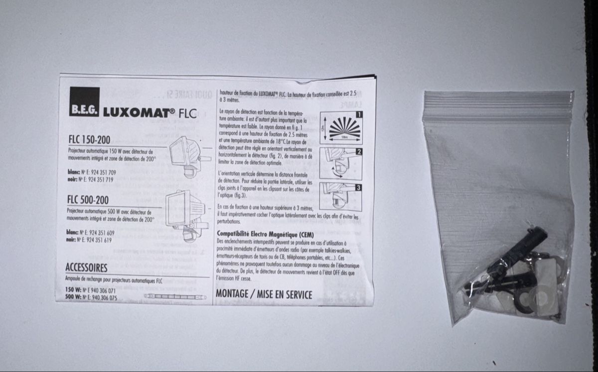 BEG Componenti elettronici: B.E.G. Luxomat FLC 150-200/s – Nuovo e nell'imballaggio originale da Oberdiessbach venduto da design13 2