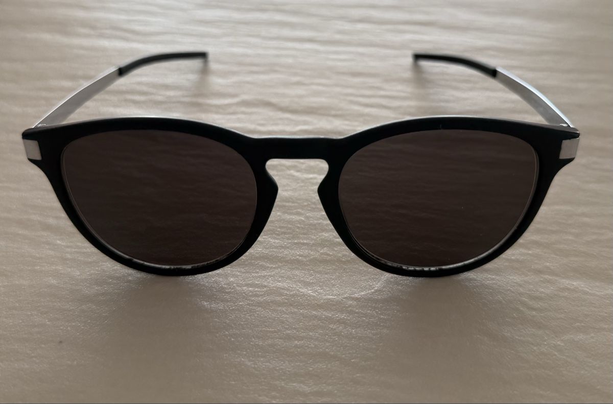 Hugo Boss Lunettes & Verres: BOSS Sonnenbrille mit Etui – D'occasion à Bassersdorf par Buesler7 1