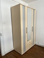 Kleiderschrank 3 Türen mit Spiegel