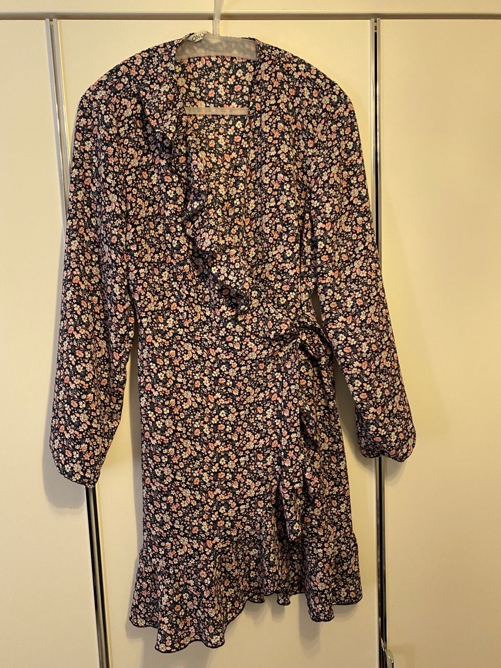 Only Kleider: Damen Kleid ONLY gr.38 – Gebraucht aus Pfungen von Sheki56