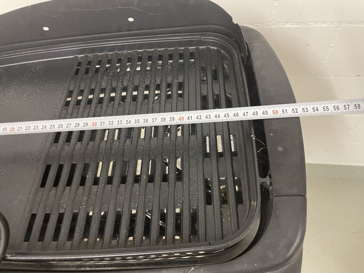 Griglie: Elektrogrill mit Untergestell und Ablage gebraucht – Usato da Cham venduto da Fabian811 4