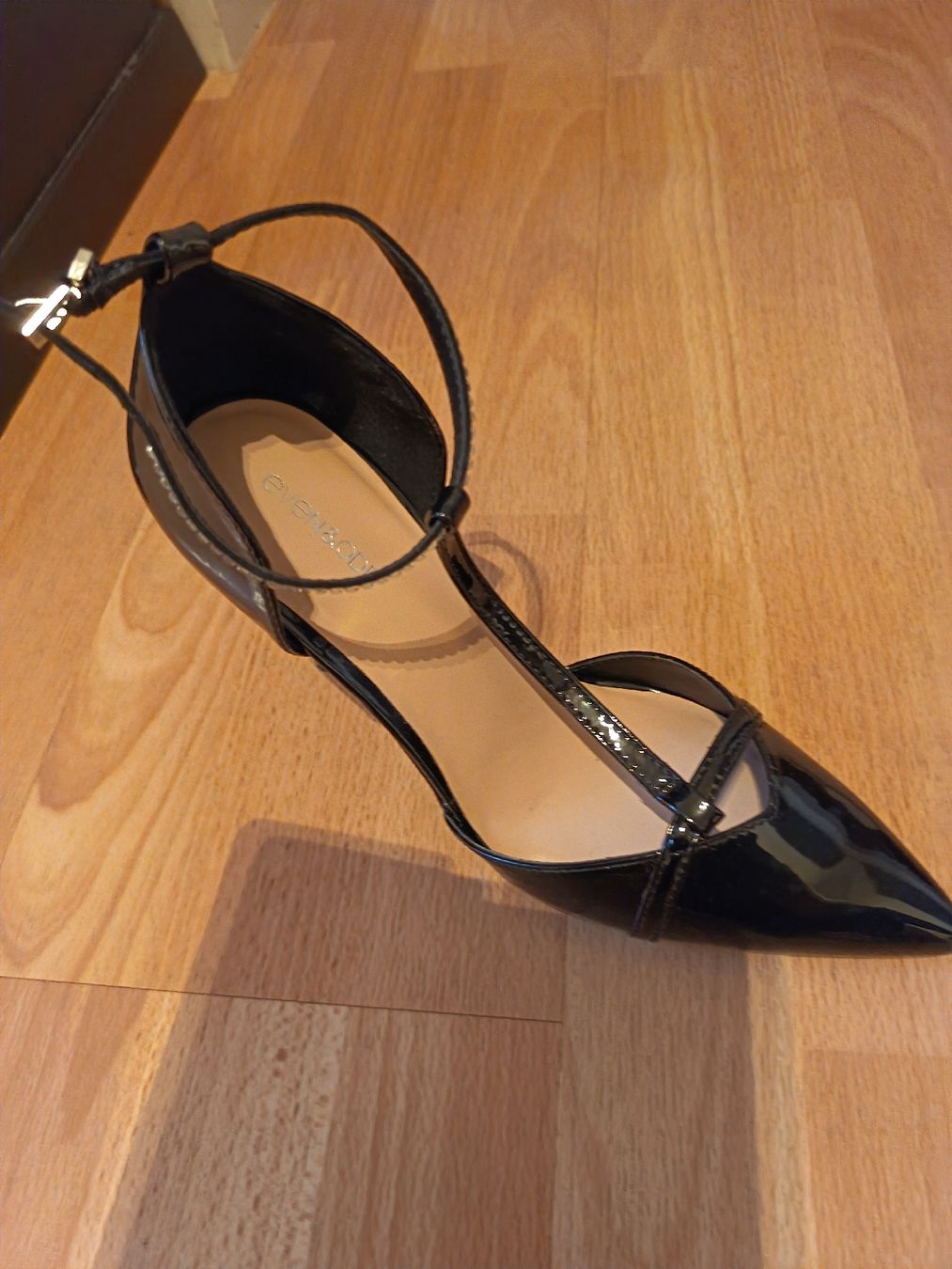 Chaussures femmes: Lackierte Highheels Gr. 38  – D'occasion à Brüttisellen par tany_pavlova 1