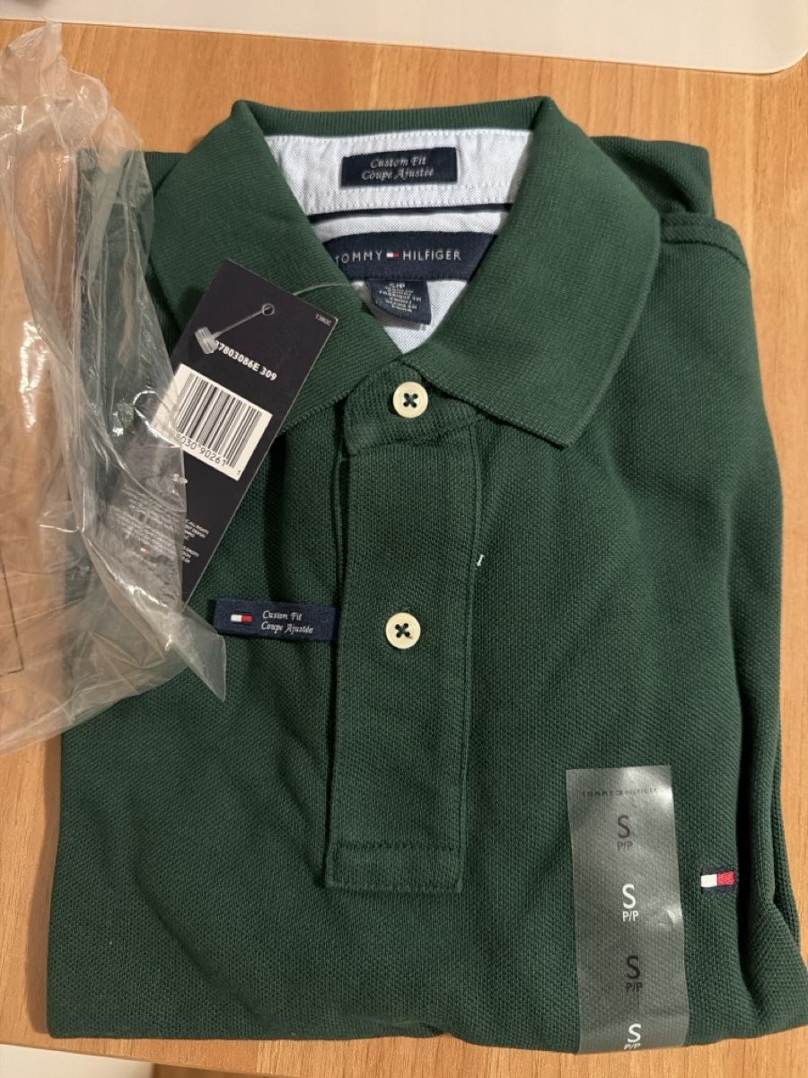 Tommy Hilfiger Magliette Polo: Polo TOMMY HILFIGER – Nuovo e nell'imballaggio originale da Lausanne venduto da joshua75