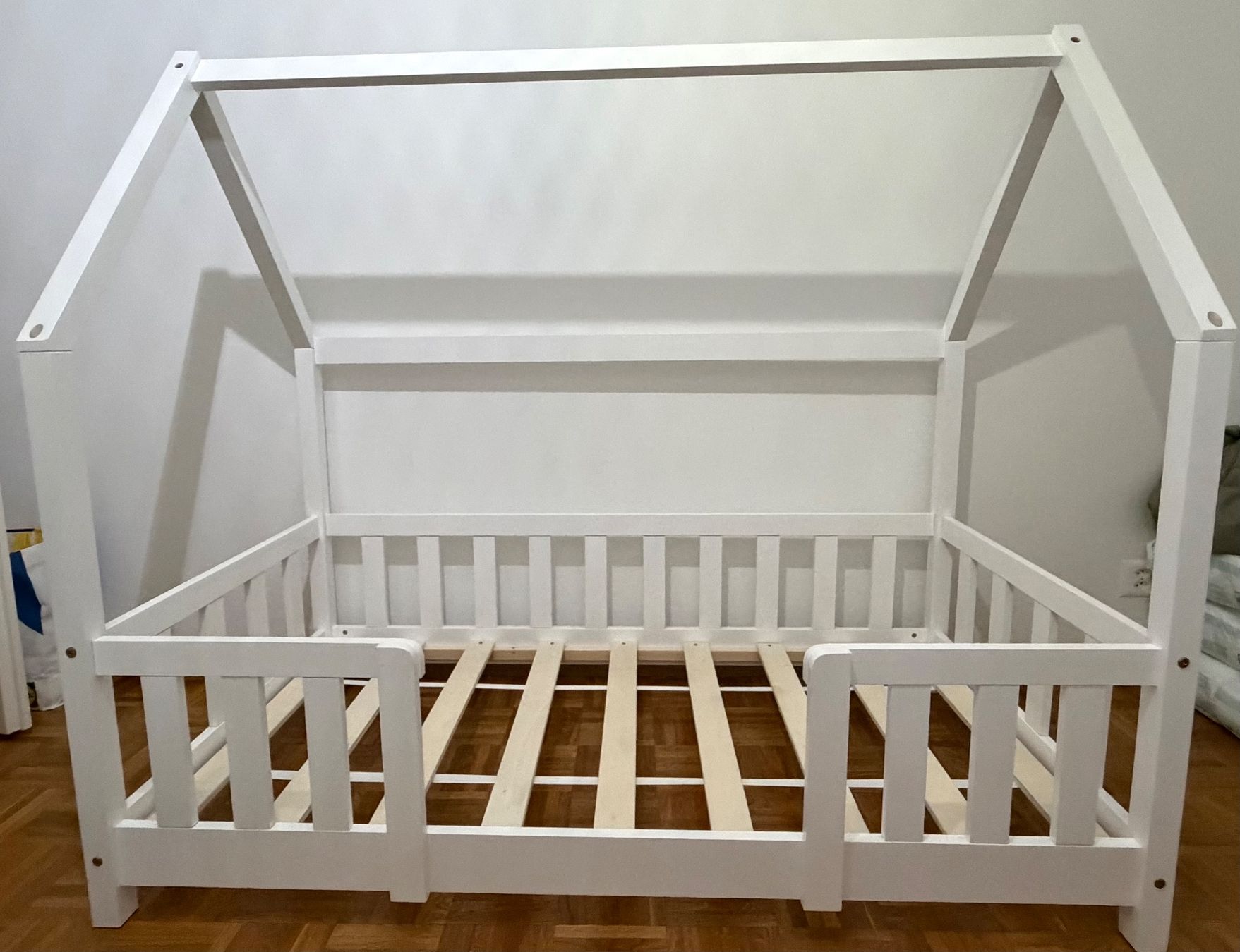 Betten: Lit cabane enfant 140x70 – Gebraucht aus Bussigny von mag_z6b9