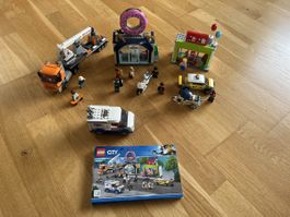 LEGO City 60233 Grosse Donut-Shop-Eröffnung