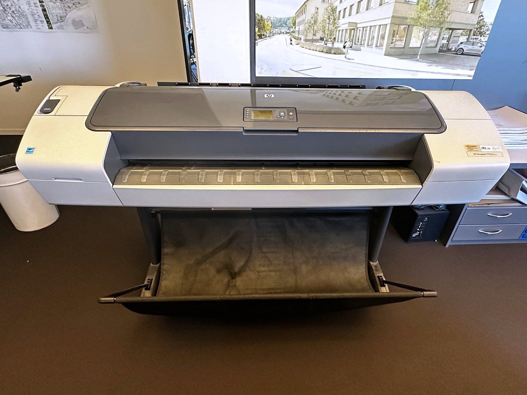 Hewlett Packard Stampanti: HP Designjet T770 Plotter / Drucker    - Gebraucht - – Usato da Lenzburg venduto da Sandro.Suter1999