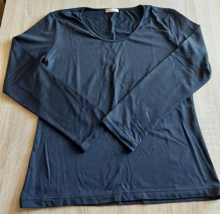 Schickes Langarmshirt von Fantastica, Grösse M, Schwarz