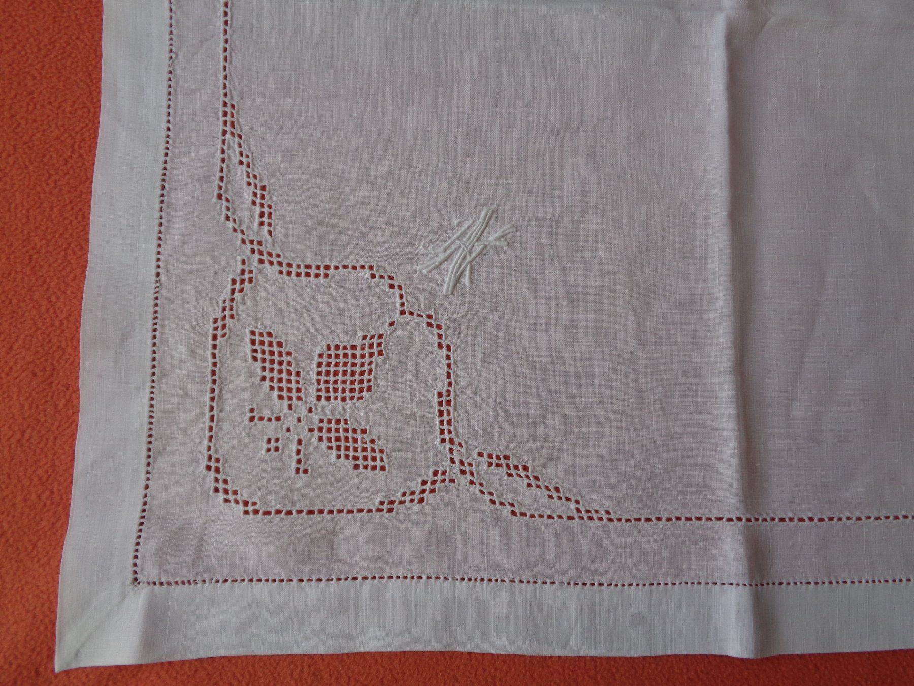 Sonstige Tischwäsche: Kleine Serviette oder als Deckeli 40 cm. x 40 cm. – Gebraucht aus Chur von omonia 1