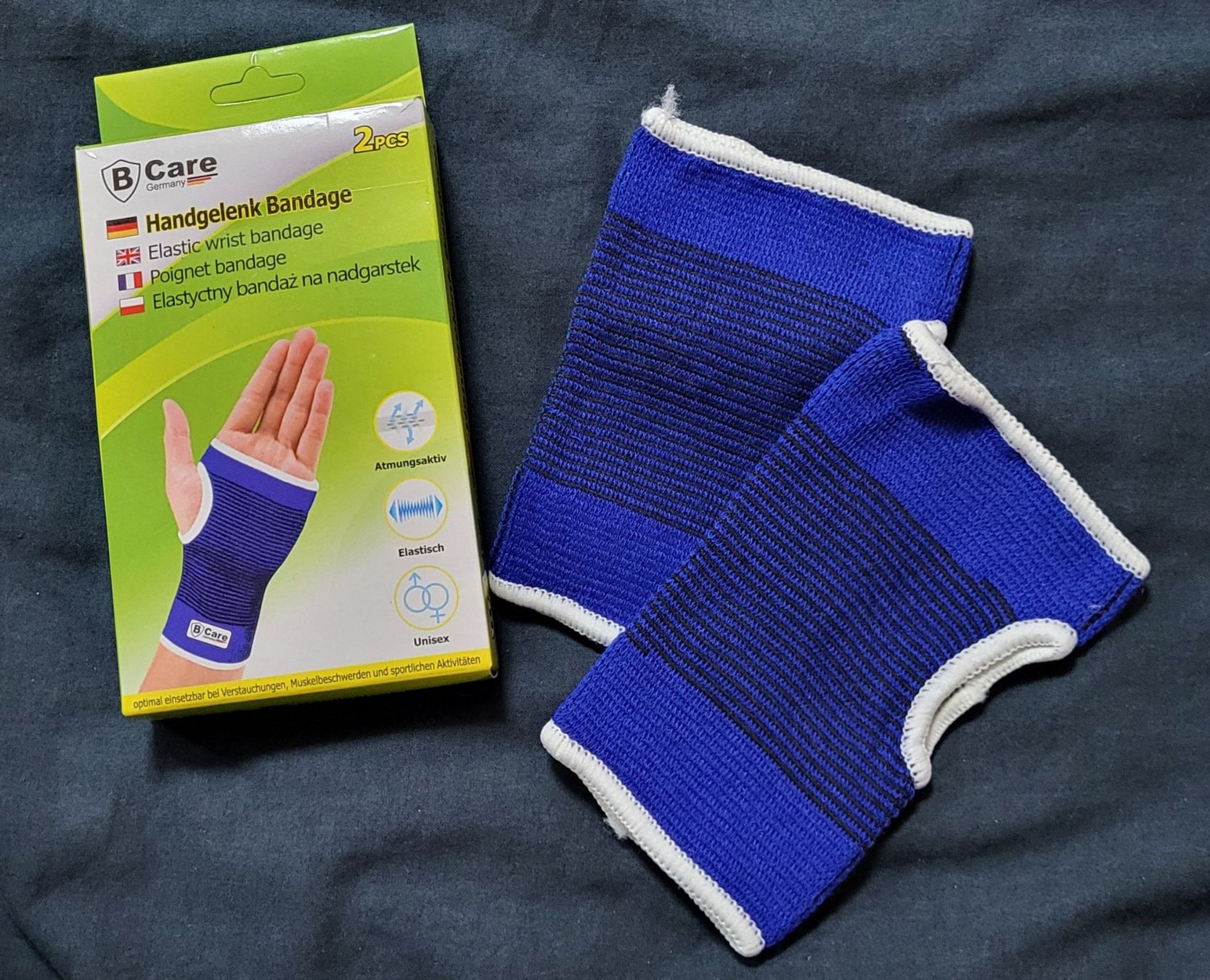 Attrezzature mediche: 2 x Handgelenk Bandage, elastisch, Grösse Unisex – Nuovo e nell'imballaggio originale da Figino venduto da mayam63