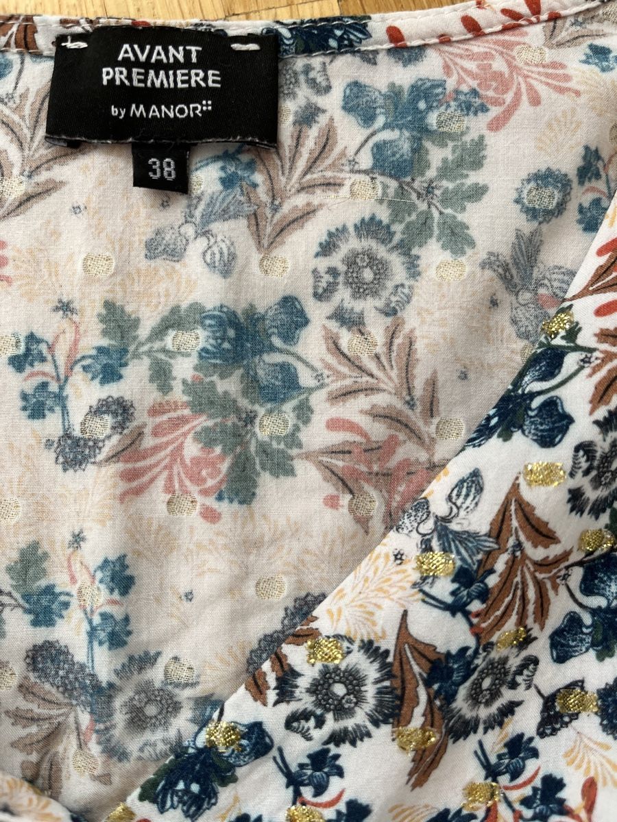 Lotti di vestiti: Bluse von Manor mit Bluejeans – Usato da Ittigen venduto da franzis6 2