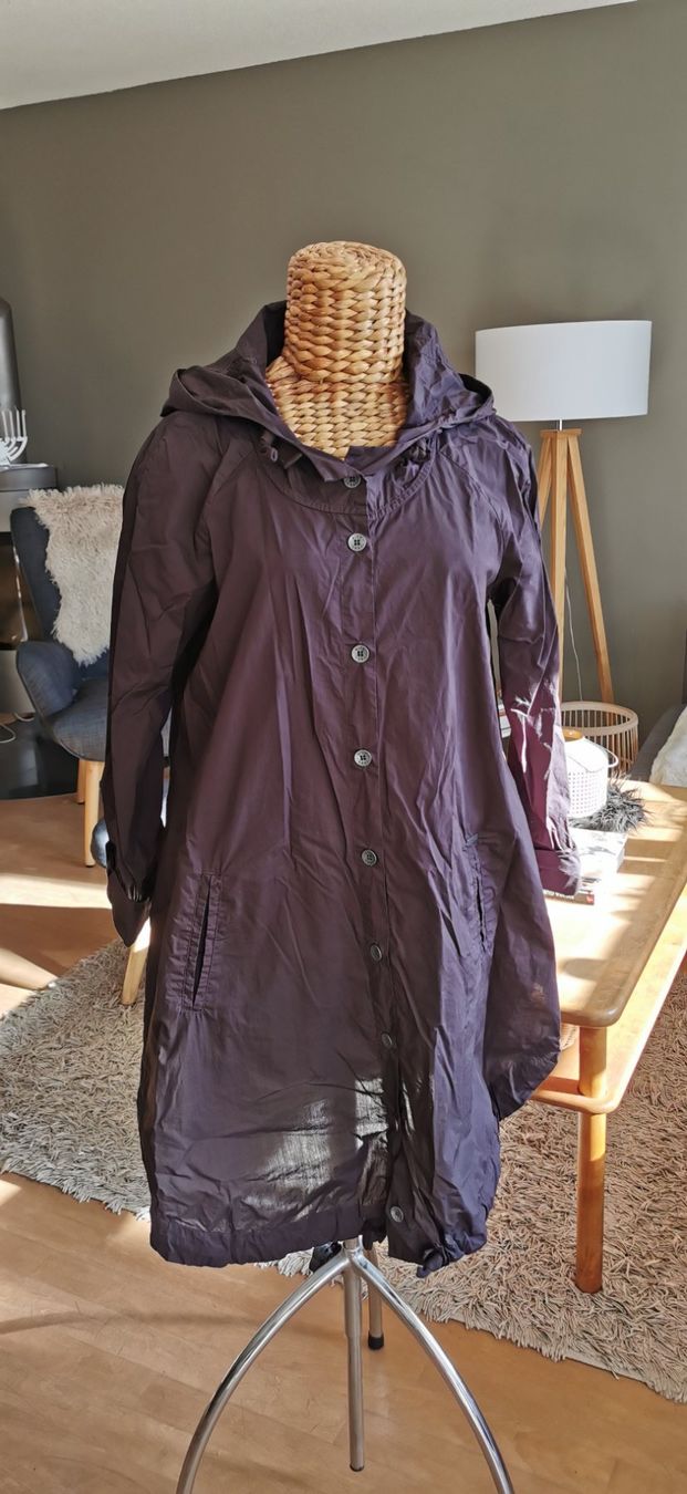 Nile Vestiti: Nile Mantelkleid, M – Usato da Oberdiessbach venduto da Birly 1