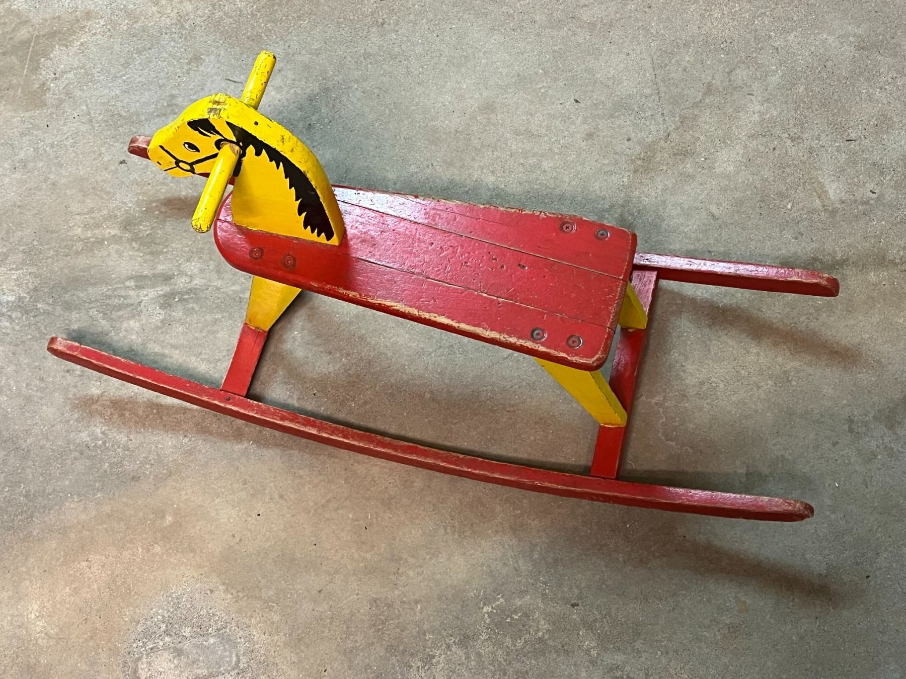 Altre altalene da giardino: Schauckelpferd aus Holz – Usato da Fribourg venduto da Kumpaan 2