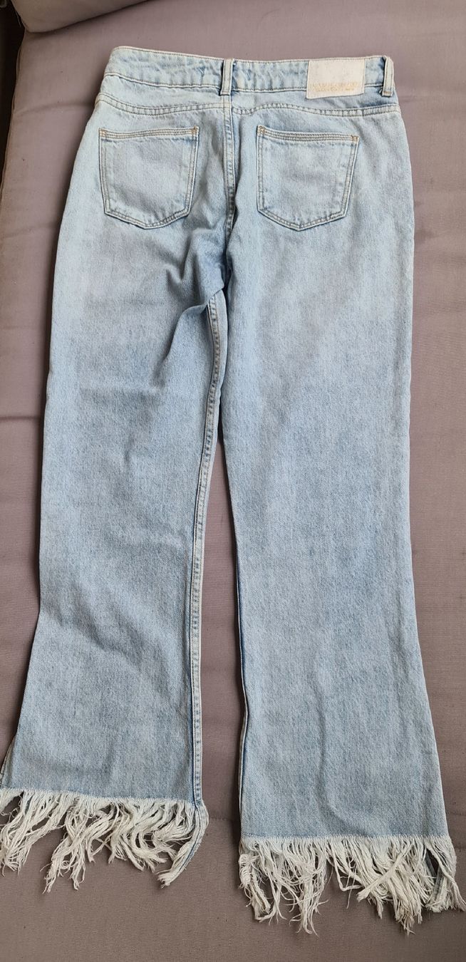 Zara Jeans: Jeans évasé et taille haute en coton – Usato da Genève venduto da Saleena 7