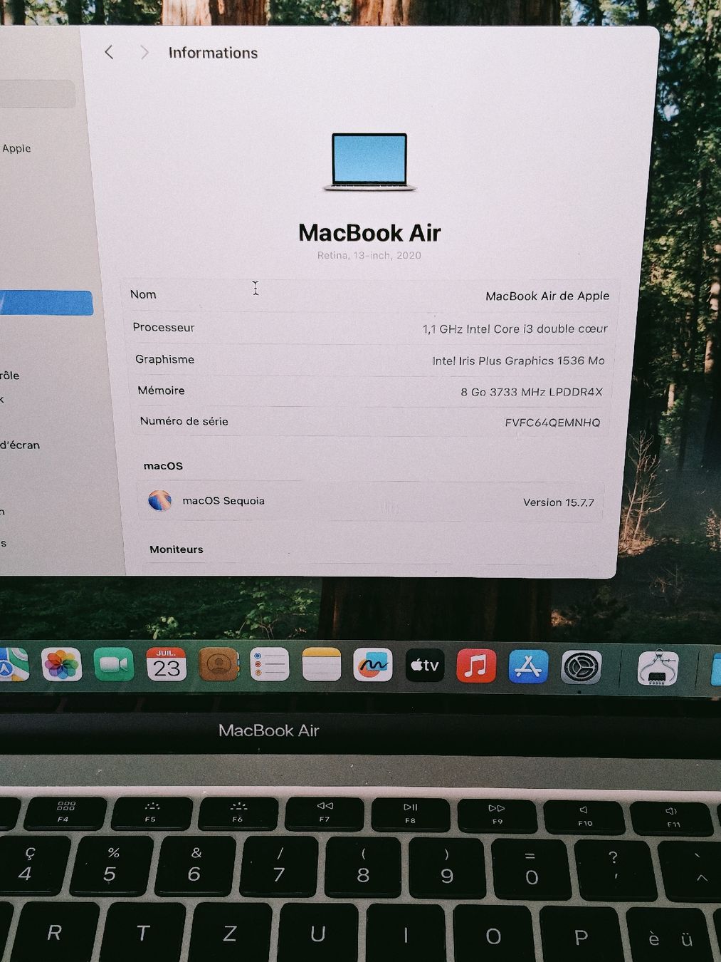 Apple Notebook: Macbook air 2020 i3 256Go batterie normal – Usato da La Chaux-de-Fonds venduto da Honit.ch 1