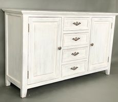 Edles Sideboard in Weiß – Klassisches Design