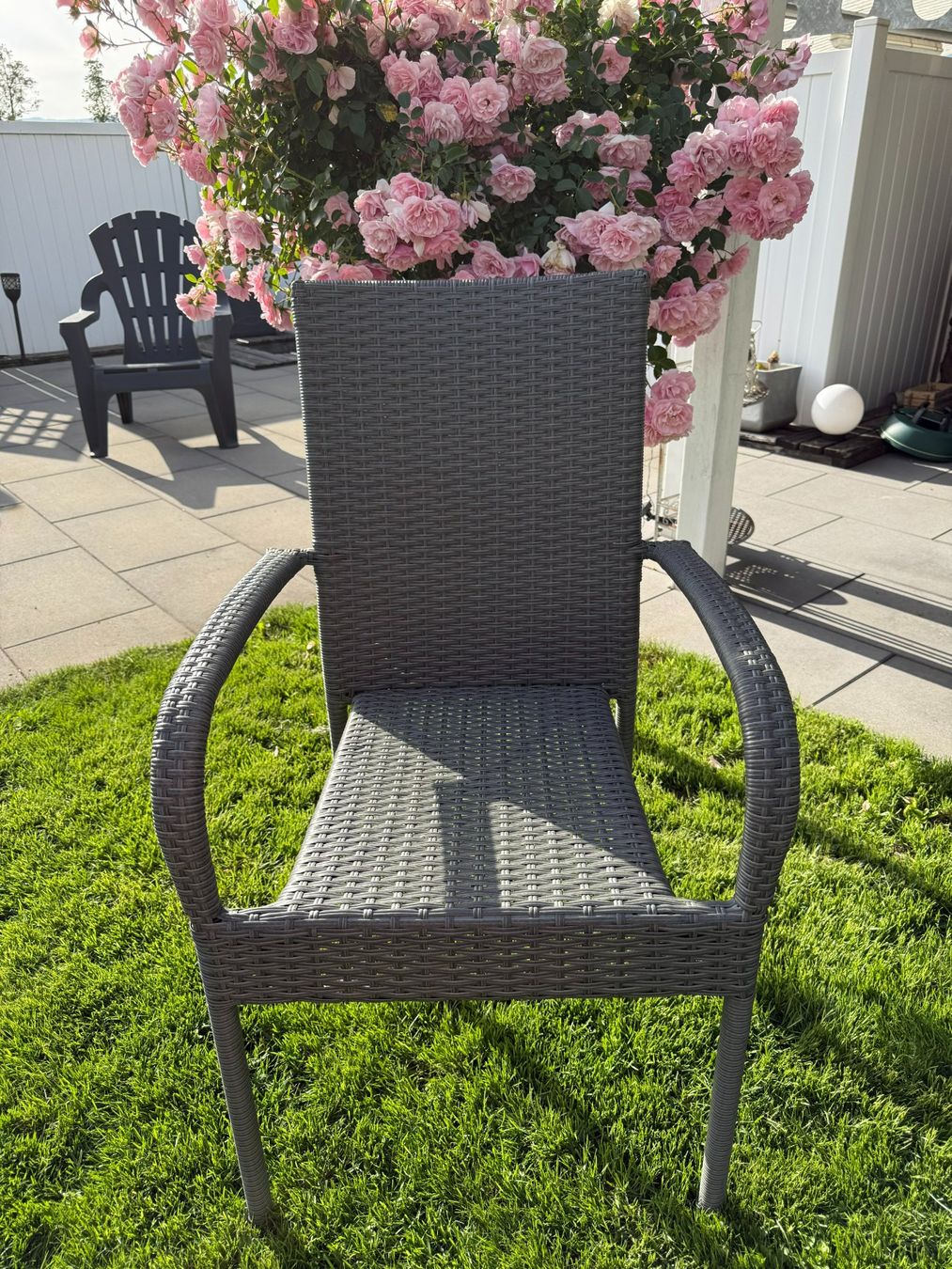 Chaises: 4 Gartenstühle aus Kunststoff – D'occasion à Biberist par Happy47