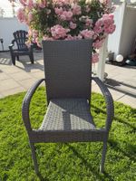 4 Gartenstühle aus Kunststoff