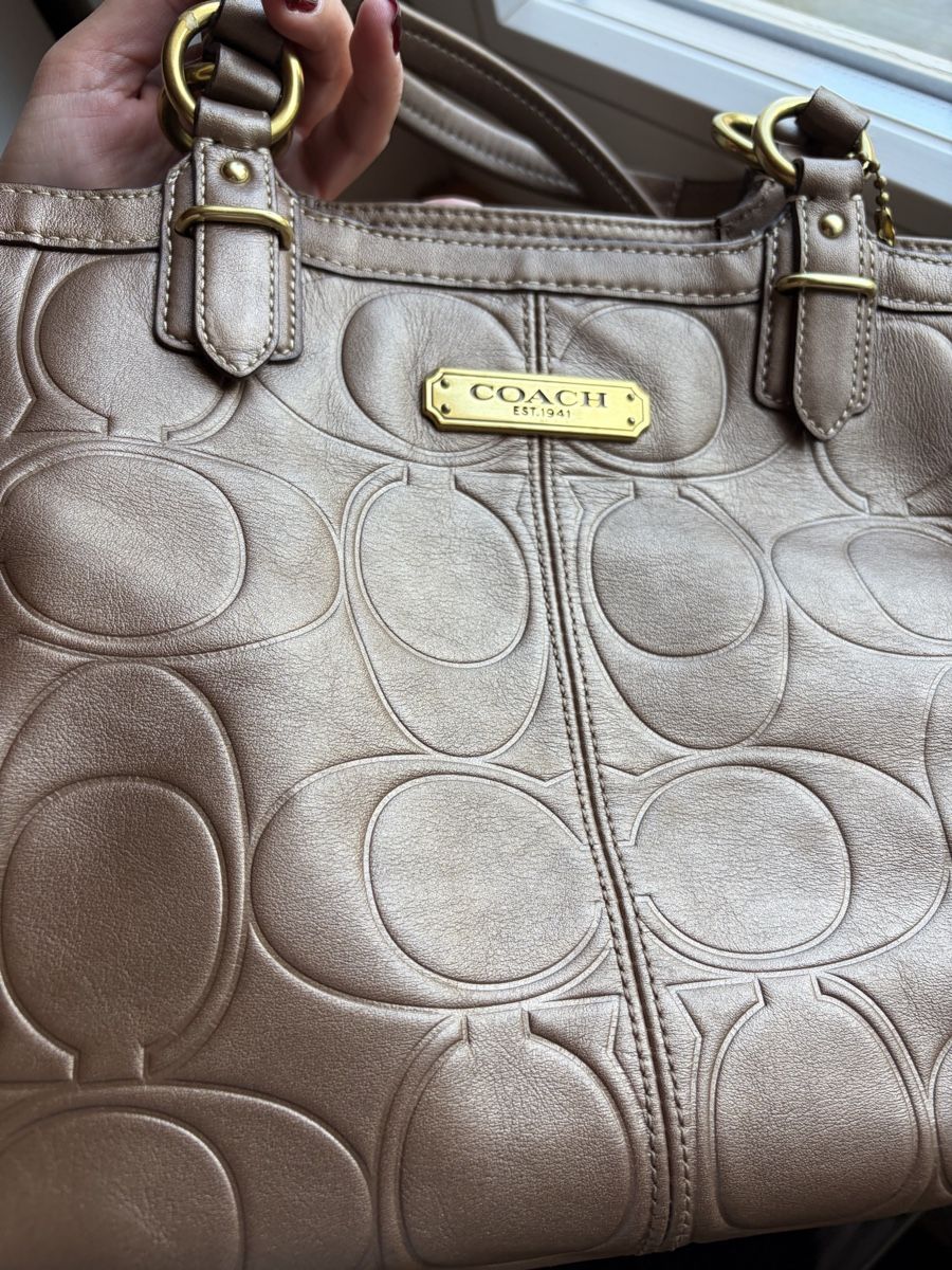 Coach Taschen für Damen: Coach Elegant Gold Shoulder Bag – Gebraucht aus St.Josefen von lop_lh8d 3