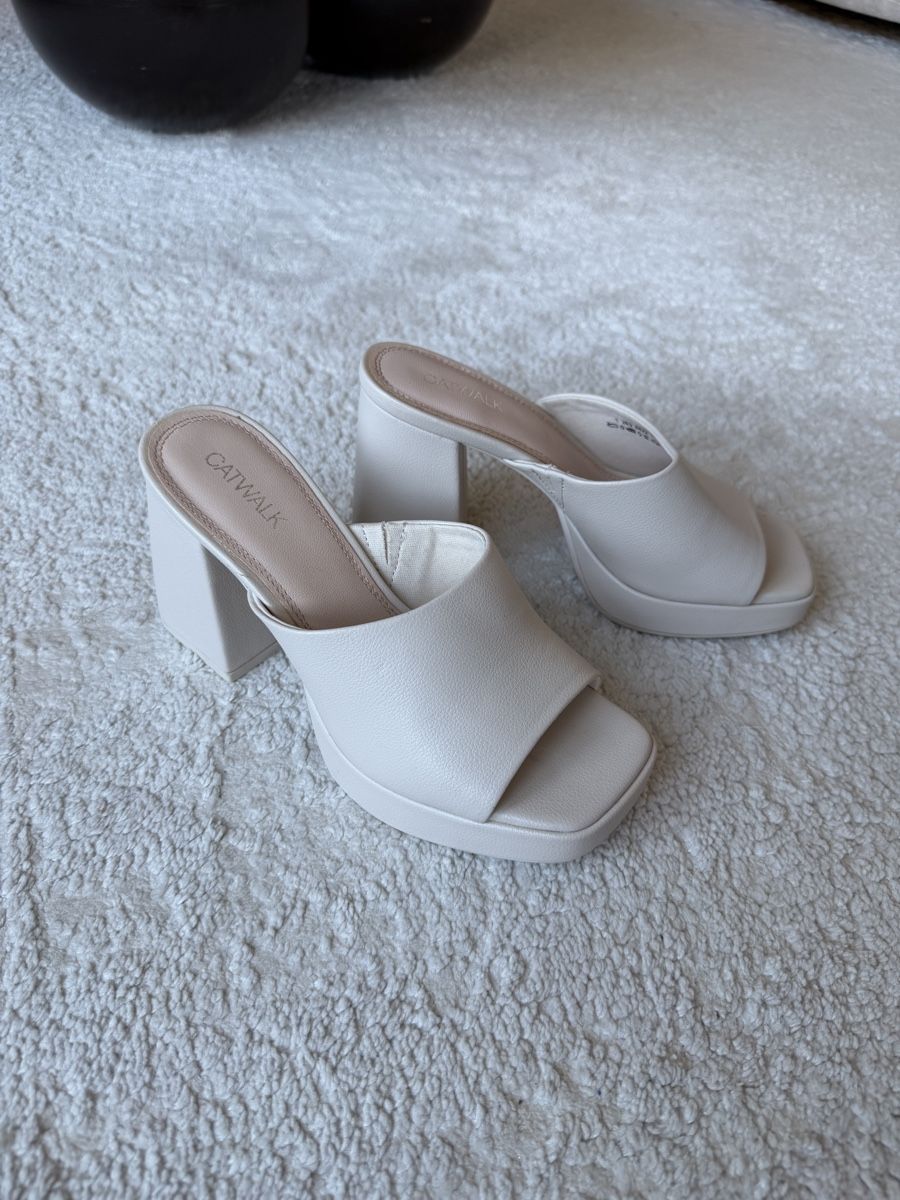 Scarpe da donna: Platform Mule Sandals, Beige, Size 36 – Nuovo (secondo la descrizione) da Dübendorf venduto da ilianalou