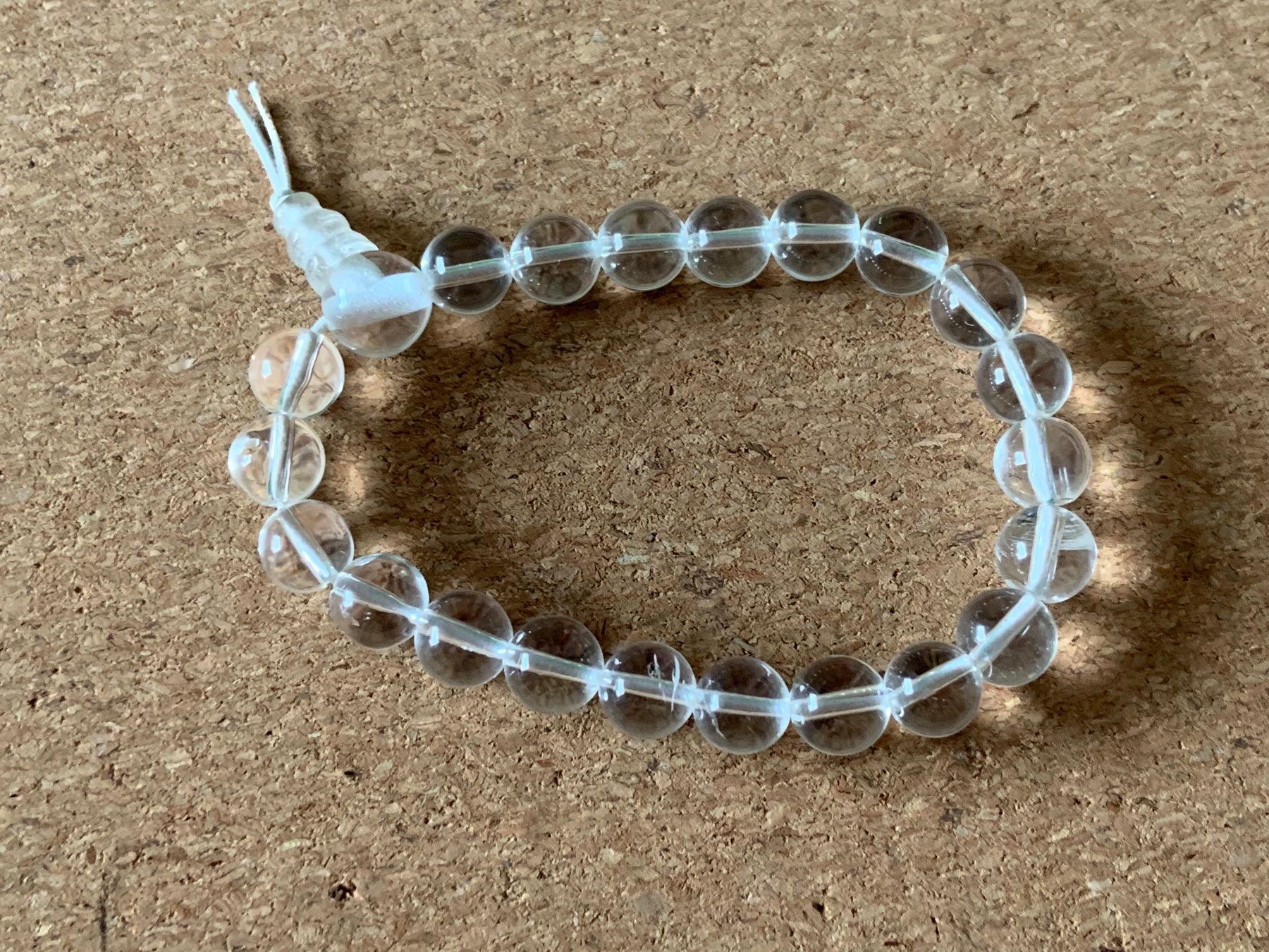 Bracciali & Braccialetti: 2weisse Armbänder / gummizug Transparent – Usato da Dittingen venduto da Bijoubelle 1