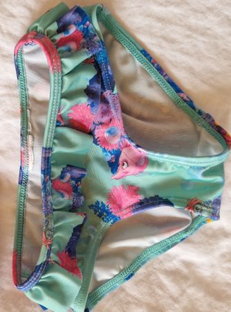 Neuwertige Badehose mit Nemo-Motiv, Grösse 110/116