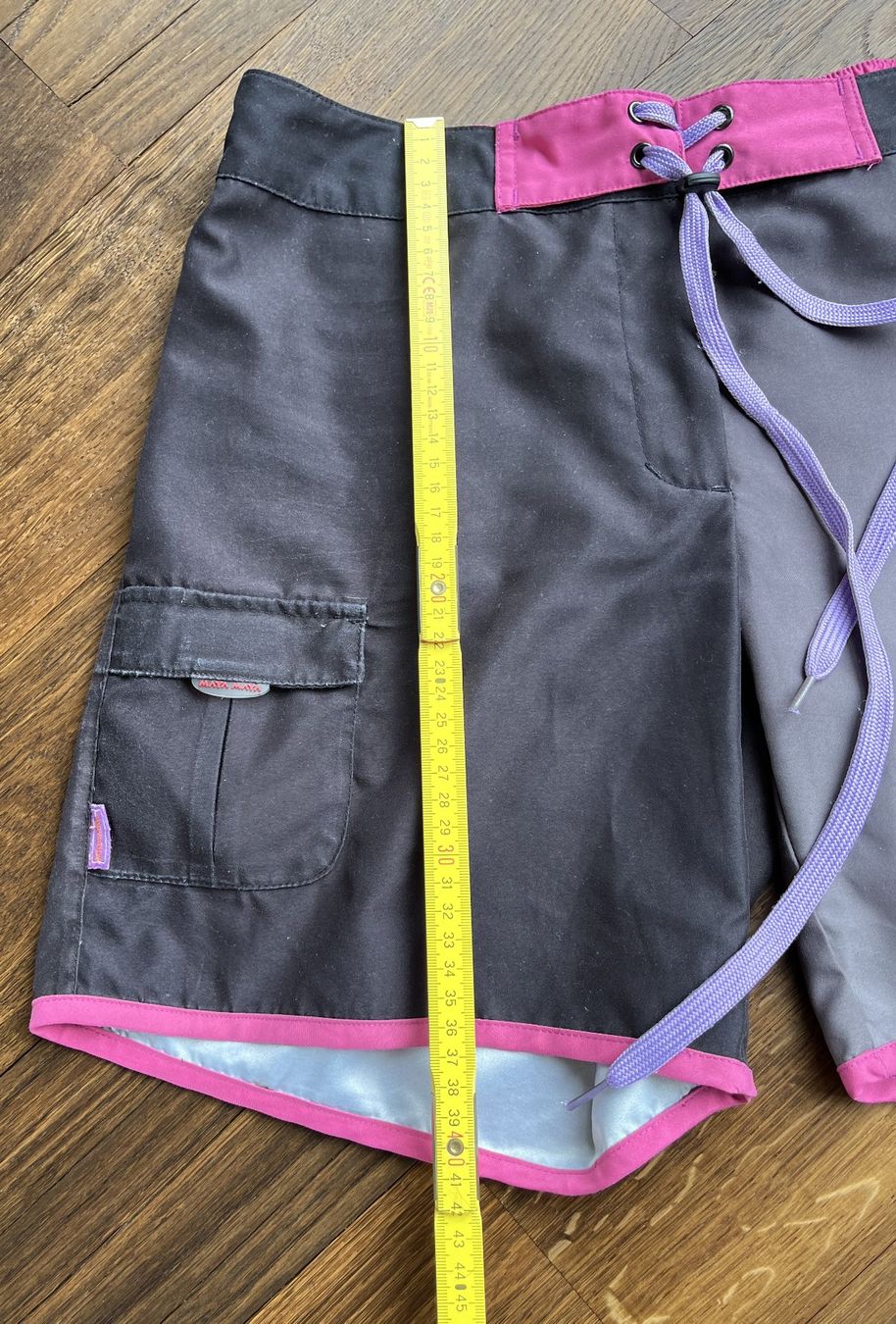 Pantaloni: Maya Maya Shorts Gr. L – Usato da Affoltern am Albis venduto da Blackrhythm 3