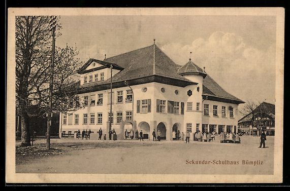 Cartes postales: Bern-Bümpliz, Blick auf das Schulhaus – D'occasion à Berlin par bartko-reher
