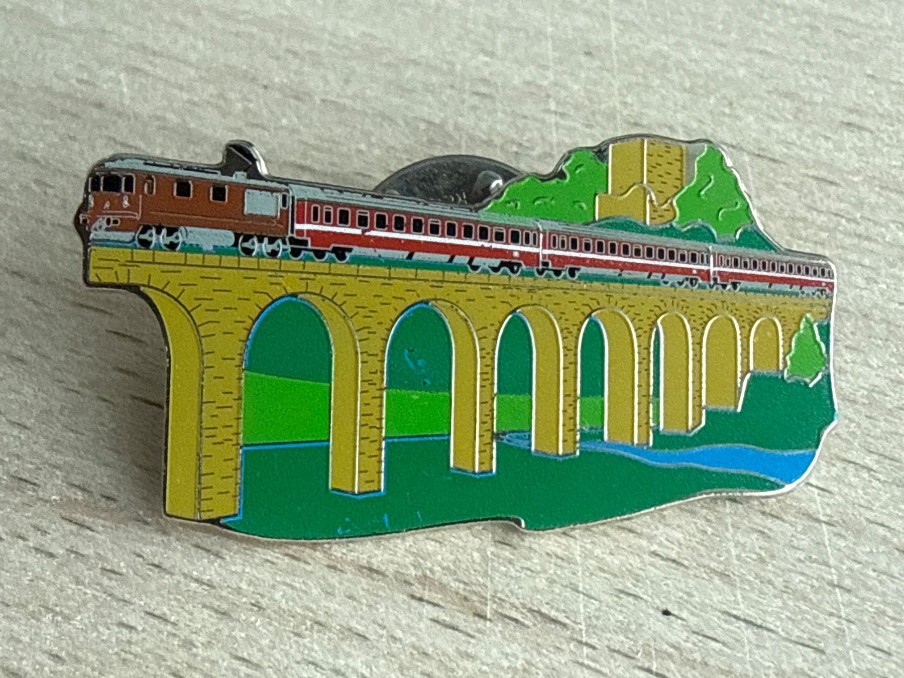 Placchette & Badge: Pin Kander-Viadukt BLS – Usato da Glattbrugg venduto da Schweigmatt