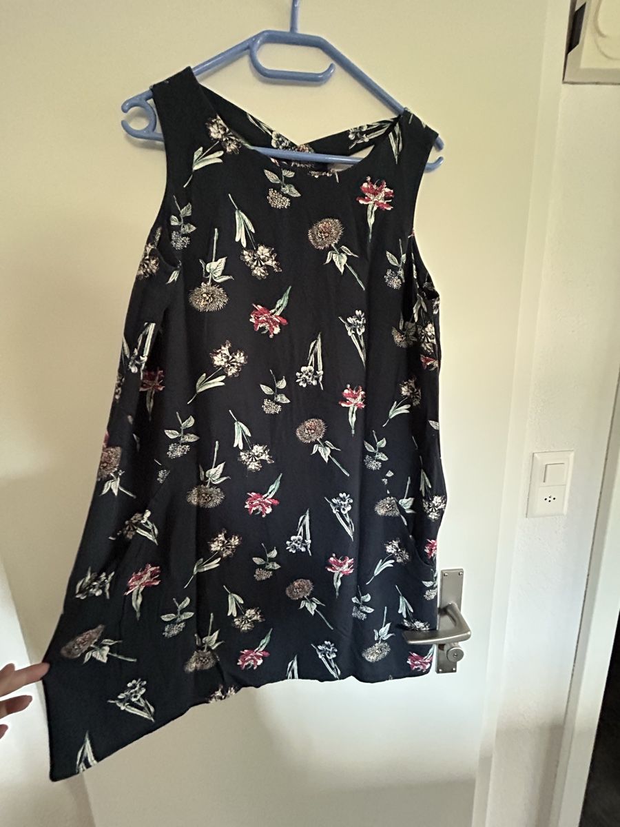 S.Oliver Vestiti: Sommerliches Kleid mit Blumenmuster s. Oliver – Usato da Leuzigen venduto da nora999