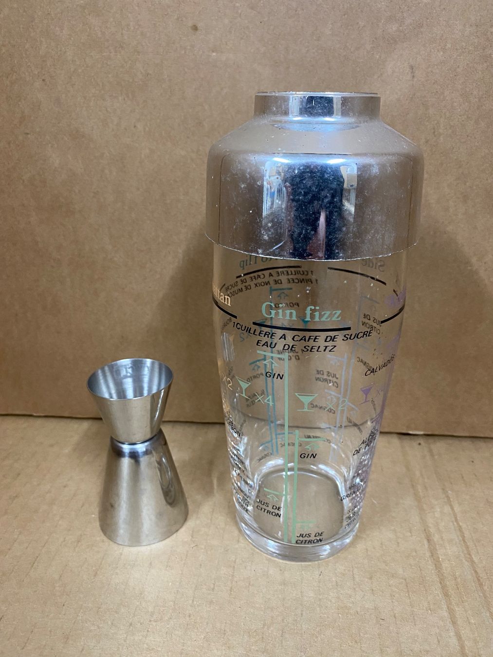 Contenitori & Simili: Shaker gebraucht alt mit Massbecher – Usato da Eschlikon TG venduto da 1.- 1