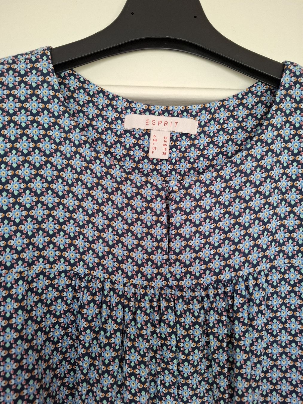 Esprit Kleider: Robe Esprit – Neu (gemäss Beschreibung) aus La Tour-de-Peilz von Marin_nette 2