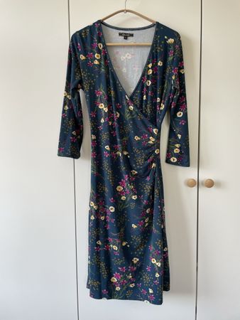 King Louie Kleid Gr. S – Florales Wickelkleid aus Viskose