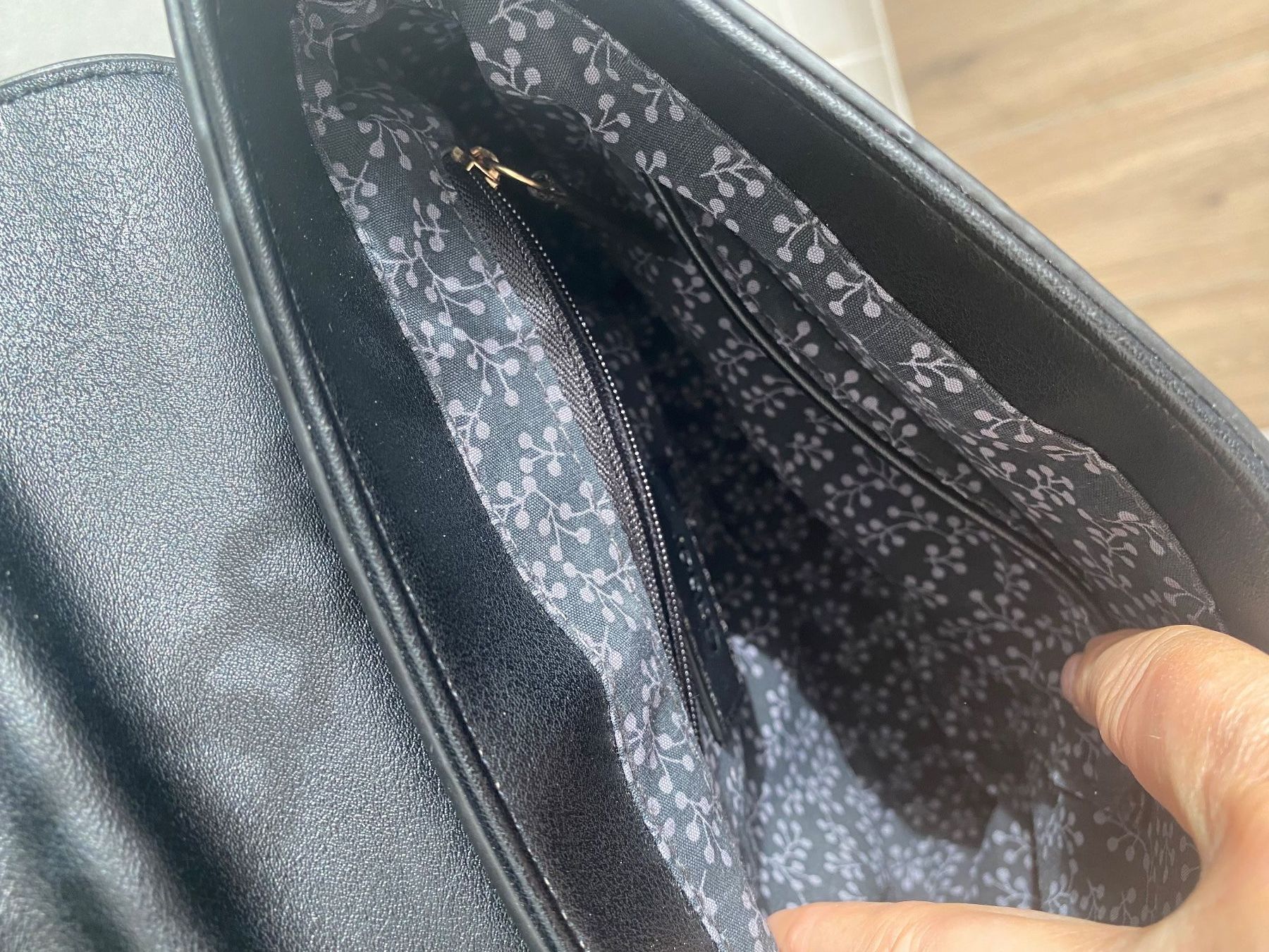 Gabor Taschen für Damen: GABOR Umhängetasche schwarz – Gebraucht aus Besazio von BagCycle 3