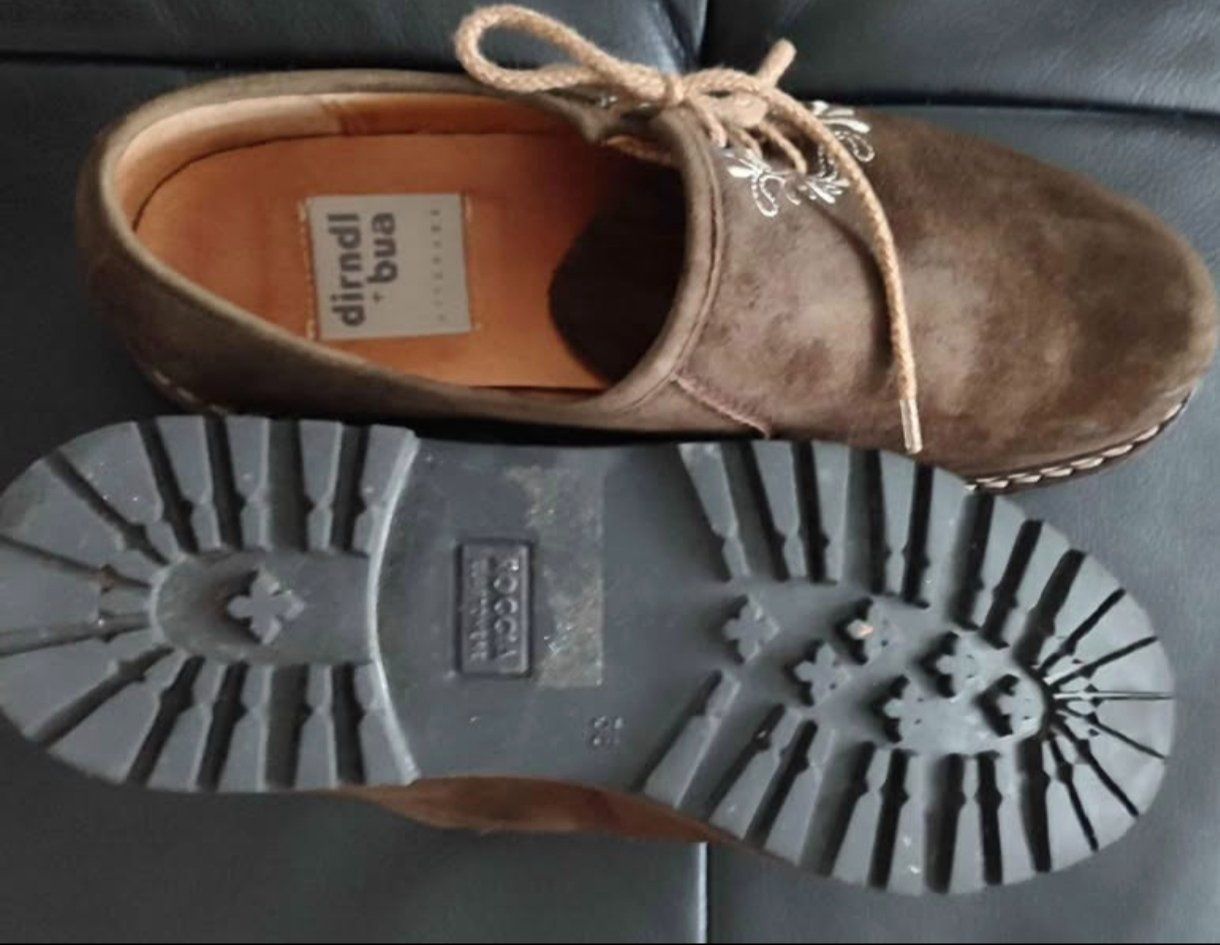Scarpe da donna: Damenschuhe gr 38 – Usato da Winznau venduto da zap_y6wx 1