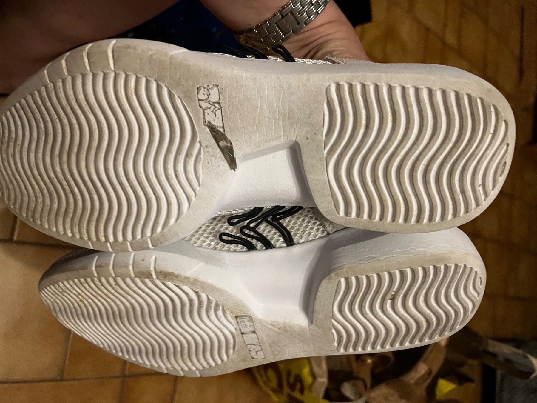 Bench Scarpe per ragazzi: Basket bench Taille 38 myriam – Usato da Veyrier venduto da kimedovapa 2