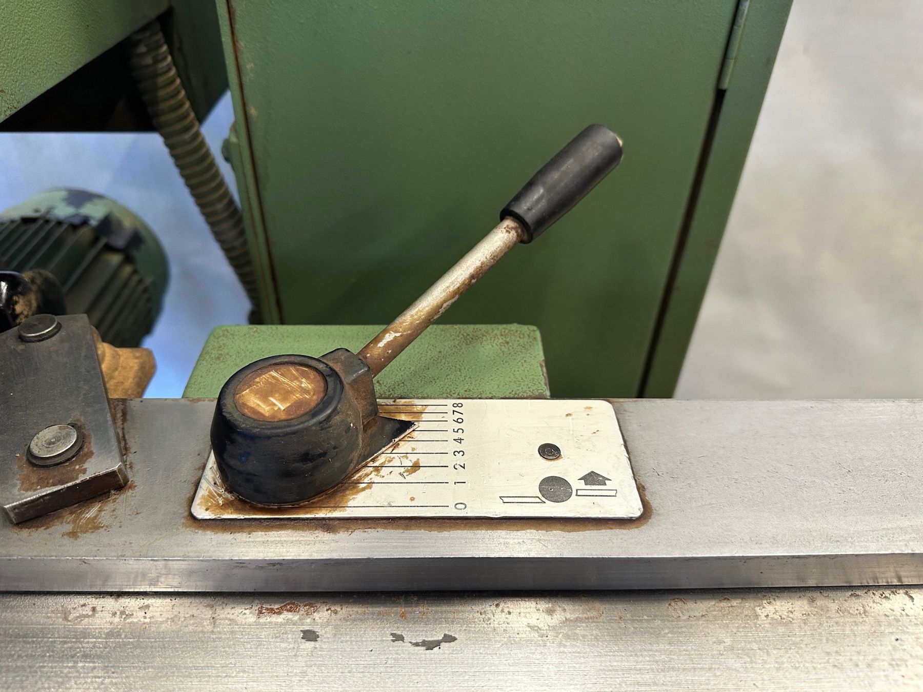 Tutte le macchine: Vierseitenhobelmaschine – Usato da Rothrist venduto da Die_Welle 5