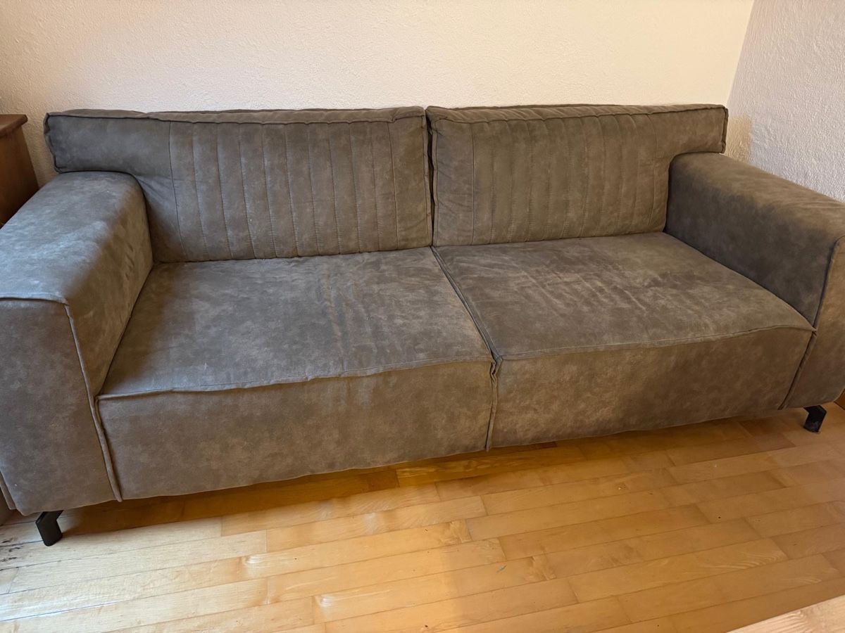 Sofas: Stabiles Sofa grau – D'occasion à Neerach par Opahl