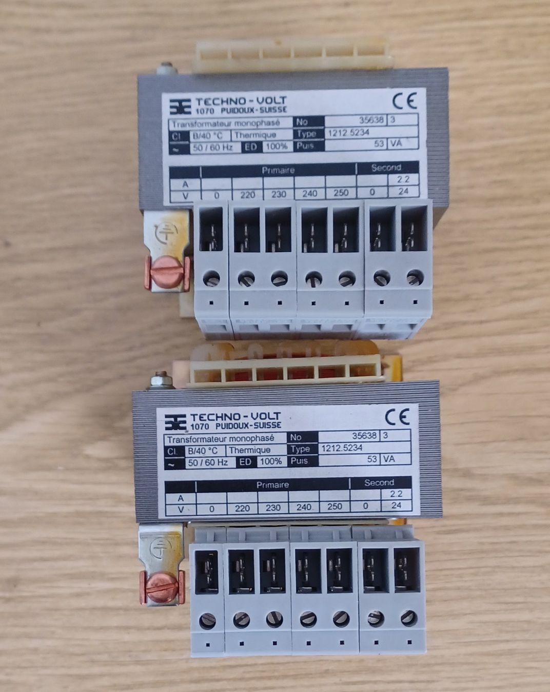 Dischi in vinile: Lot de 7 transformateurs neufs Techno-Volt Suisse – Nuovo e nell'imballaggio originale da Goumoens-la-Ville venduto da brandonv 4