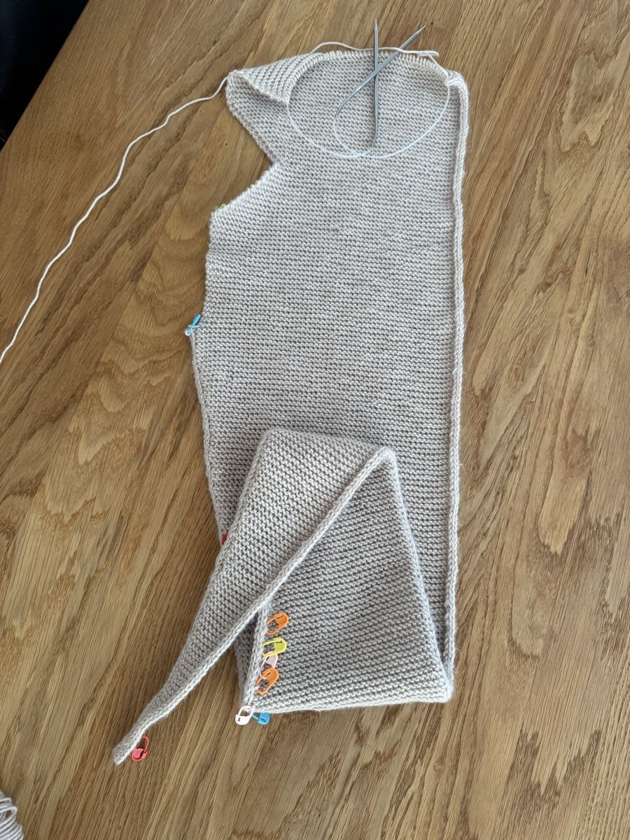 Foulards, Tücher & Schals: Handgestrickte Kapuzen Schal  – Neu (gemäss Beschreibung) aus Regensdorf von aid_hl7v 3