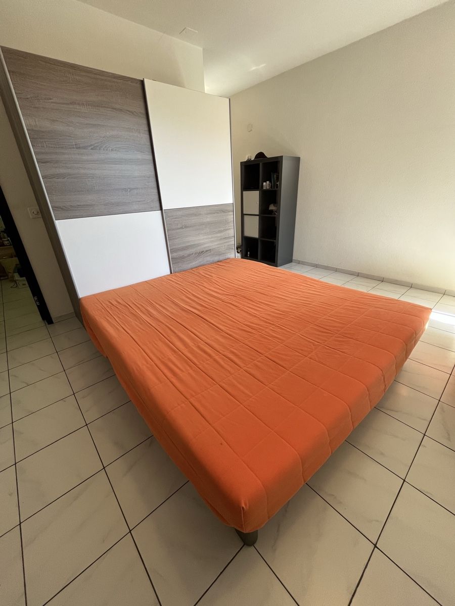 Sofas: Divano letto matrimoniale – Gebraucht aus Canobbio von sun_vtw9 1