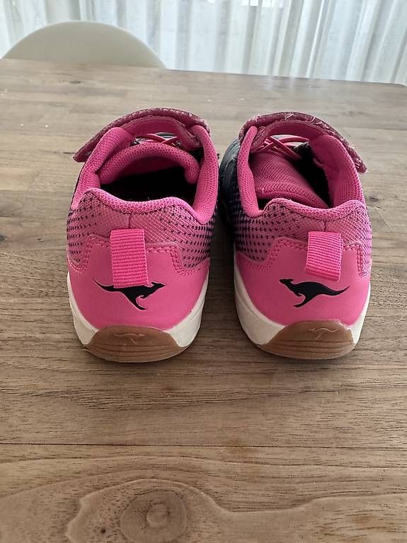 Scarpe per ragazzi: Kangaroos Hallenschuhe Gr. 31 – Usato da Zürich venduto da dominicmueller87 3