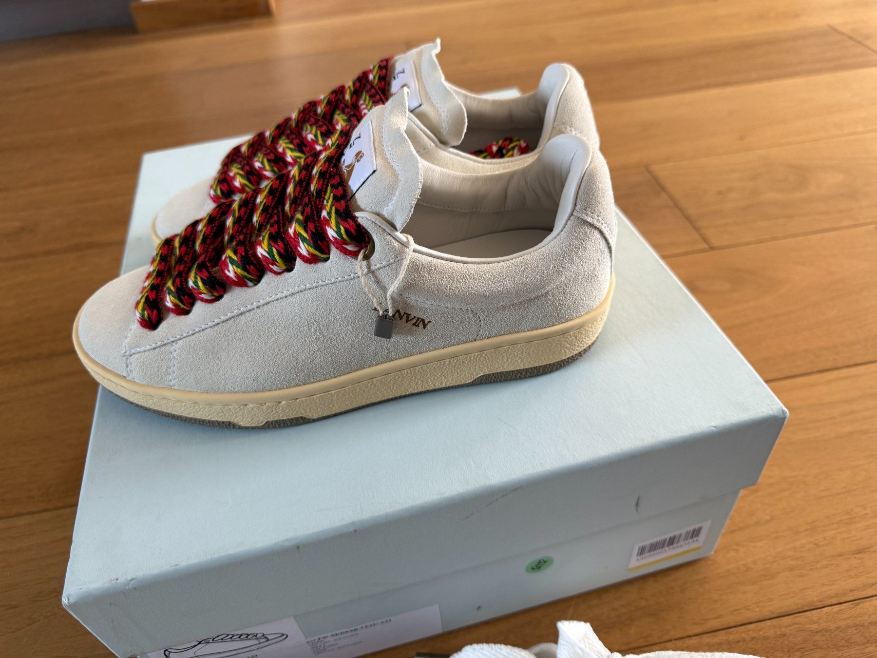 Lanvin Damenschuhe: New CHF 590 Lanvin suede sneakers - 38 – Neu und originalverpackt aus St-Sulpice VD von juhdu 4