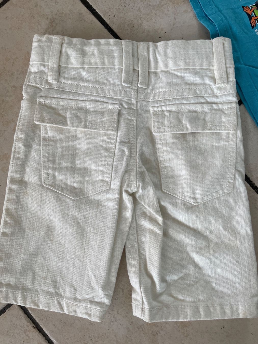 Okaidi Lotti & Set di vestiti: Cooles Okaidi Kleiderpaket Gr.98/104 – Usato da Obergerlafingen venduto da cabo4 2