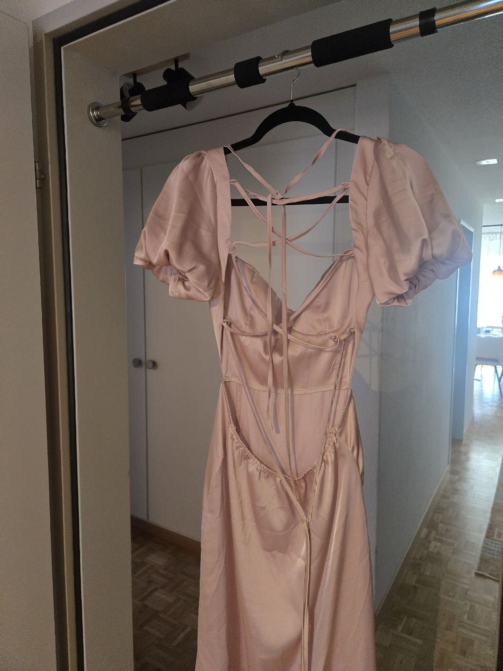 Kleider: Robe longue satinée rose manches courtes taille S – Neu (gemäss Beschreibung) aus Worben von ena_gmz9 1