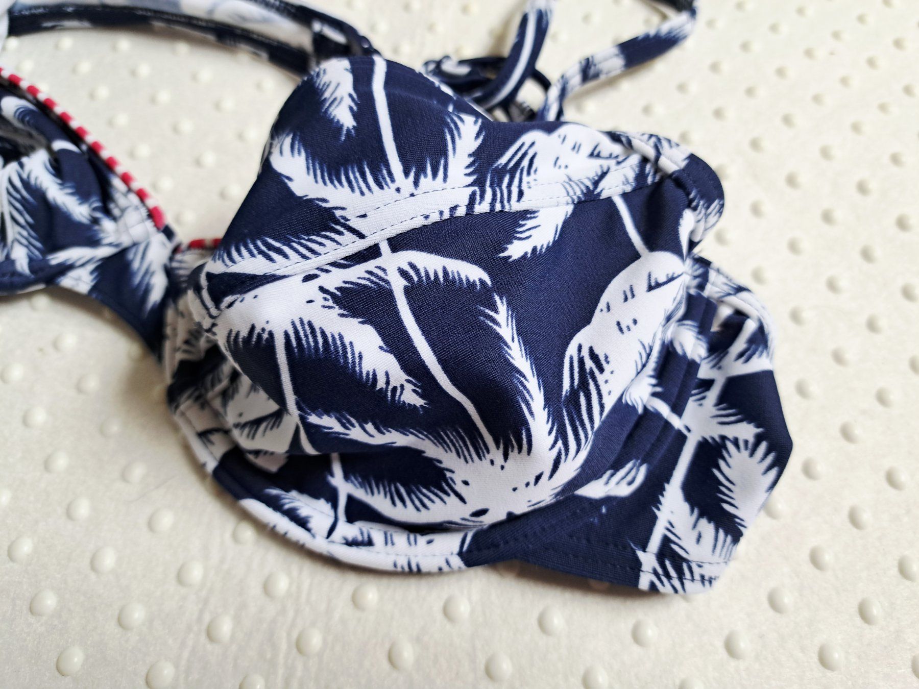 Esprit Costumi da bagno & Bikini: Neu! Bikini Esprit Gr. 38B – Nuovo (secondo la descrizione) da Gysenstein venduto da joshuas81 2