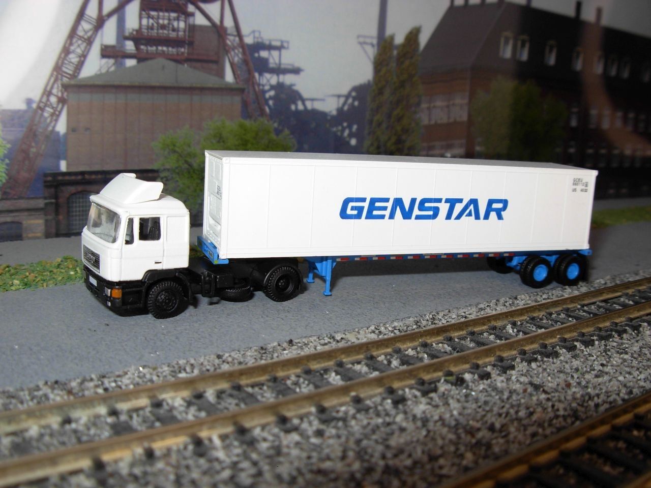 Modelleisenbahnen: N: LKW MAN weiss "Genstar" – Neu (gemäss Beschreibung) aus Oberrieden von Hobbyschiff