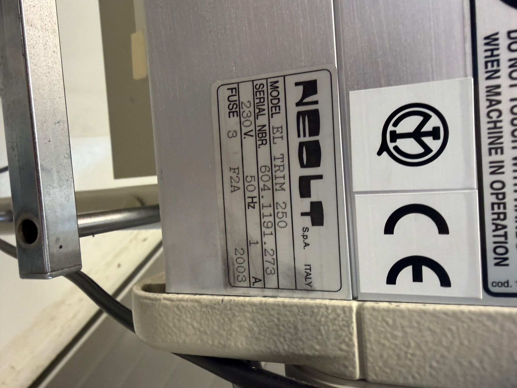 Tutte le macchine: Rollenschneider Neolt EL Trim 250 – Usato da Ufhusen venduto da micha-rutschmann 3