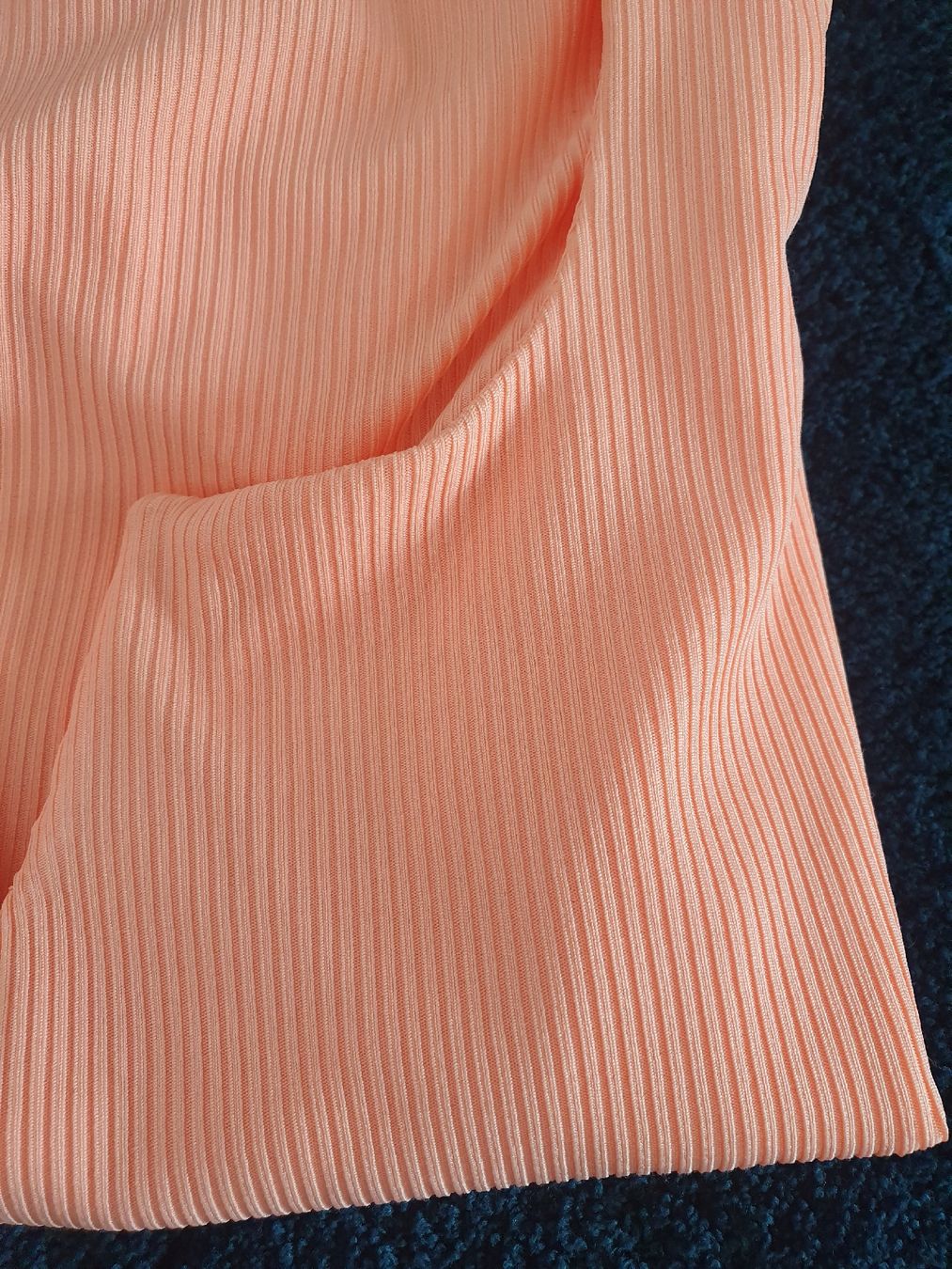 Pull&Bear T-Shirts: T-Shirt Pull&Bear gerippt  – Gebraucht aus Moosseedorf von Sonnenschein.. 6