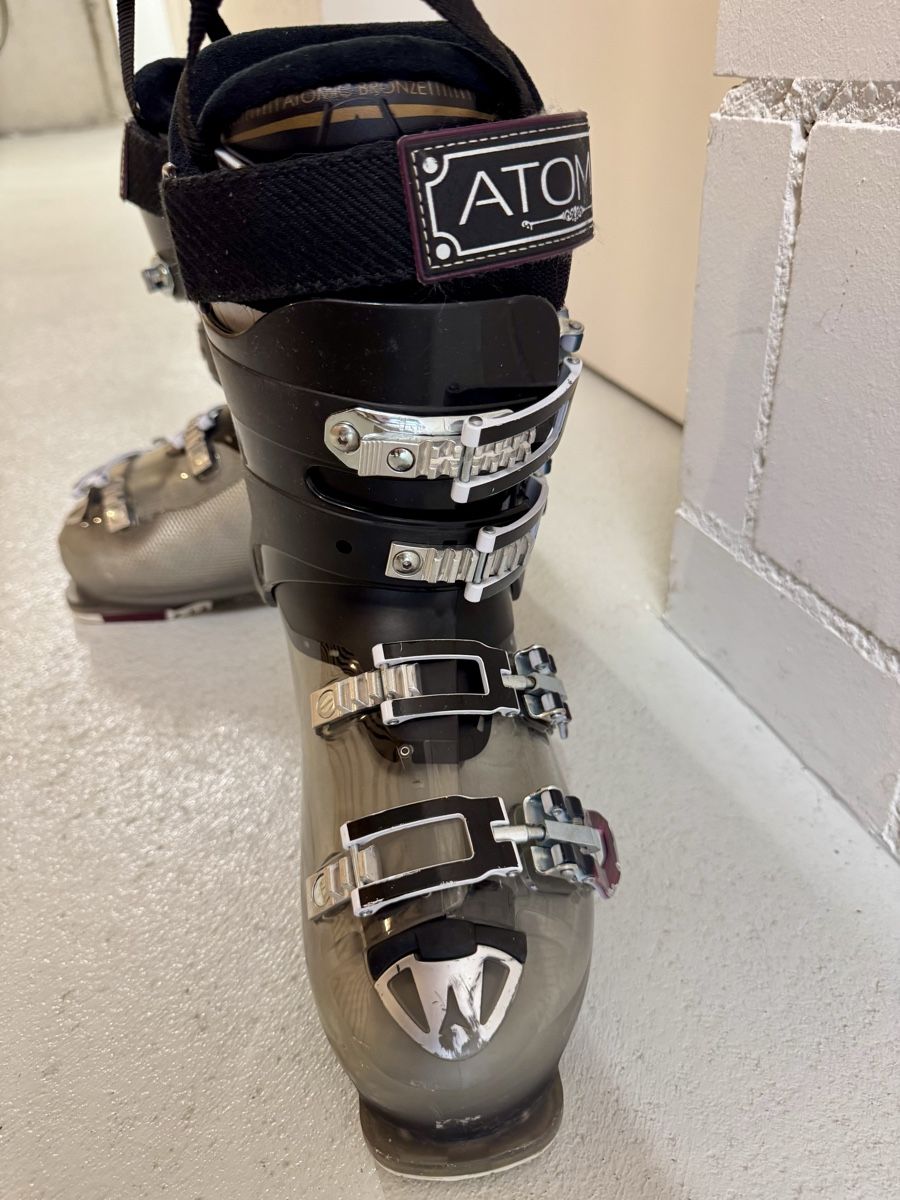Atomic Damenschuhe: Atomic Skischuhe, Damen – Gebraucht aus Steffisburg von mina-pam 1