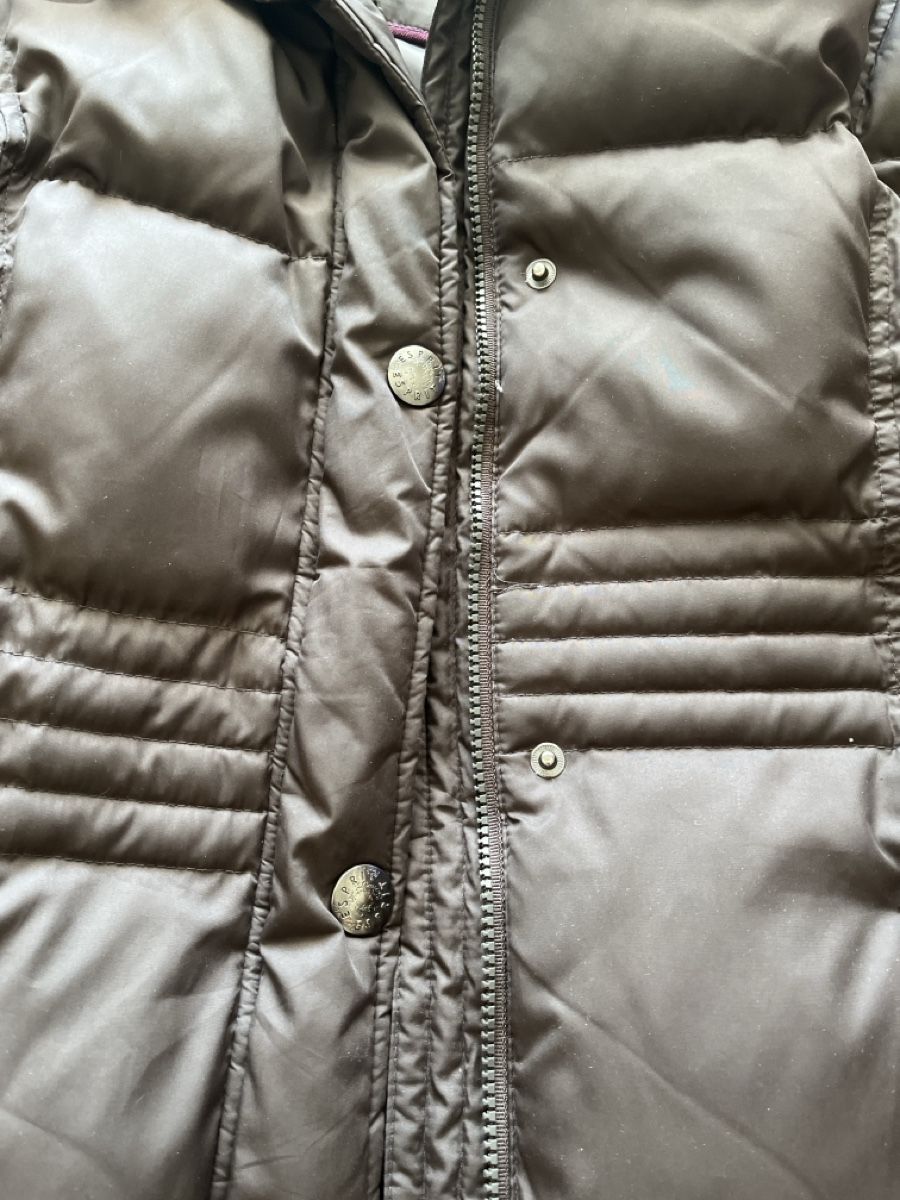 Esprit Cappotti: Esprit Damen Daunenmantel Gr 36 – Usato da Uetikon am See venduto da erz13 3